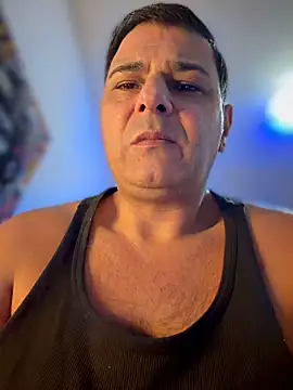 Snapshot of SecretlyDD chatting on February 8, 2026, 4:54 pm SecretlyDD online show from February 8, 2026, 4:54 pm