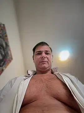 Snapshot of SecretlyDD chatting on February 20, 2026, 11:54 am SecretlyDD online show from February 20, 2026, 11:54 am