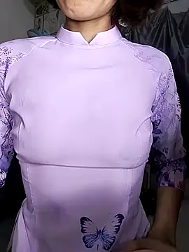 Lucy limon online show from April 13, 2026, 10:32 am