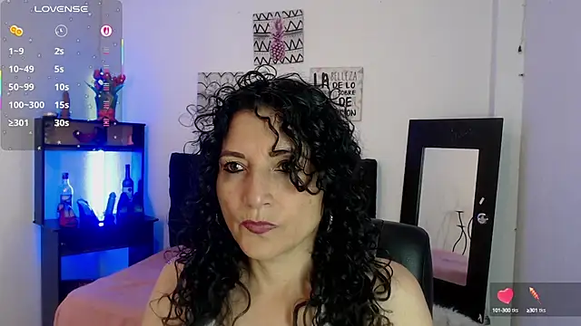 arianna ros3 online show from September 17, 2025, 3:35 pm