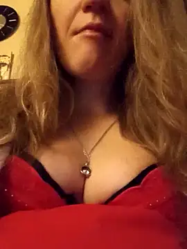 KattyLuuu online show from February 12, 2026, 9:54 pm