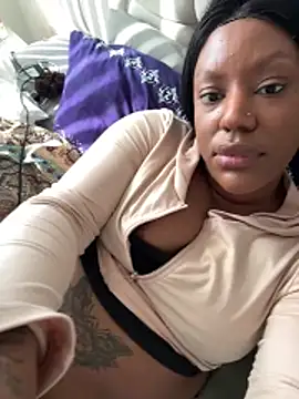 LavenderBuxton online show from March 11, 2026, 11:49 am