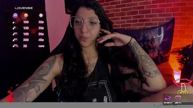 marlenna online show from September 28, 2025, 1:38 pm
