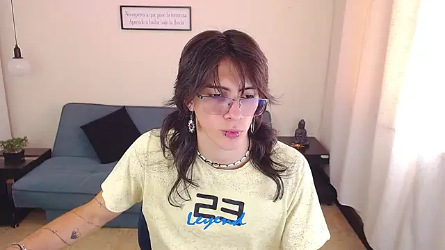 Snapshot of andreey50 chatting on January 8, 2025, 8:18 pm andreey50 online show from January 8, 2025, 8:18 pm