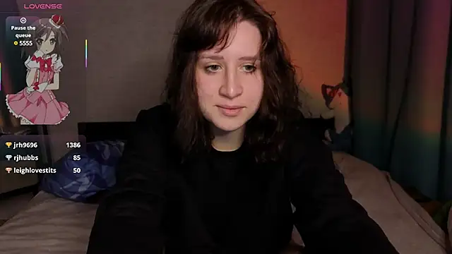 whatamarrie online show from March 4, 2025, 9:54 pm