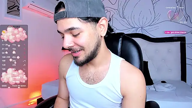 Snapshot of Samir_bear chatting on November 7, 2025, 12:49 pm Samir bear online show from November 7, 2025, 12:49 pm