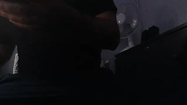 teek1234 1 online show from September 10, 2025, 4:12 am