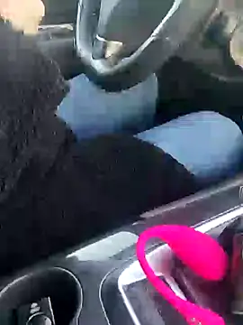 sansan2411 online show from January 21, 2025, 3:32 pm