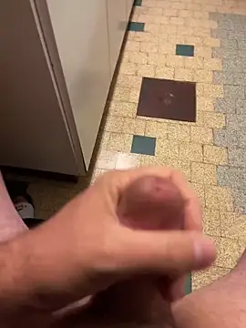 mikiss789 online show from November 9, 2025, 5:50 am