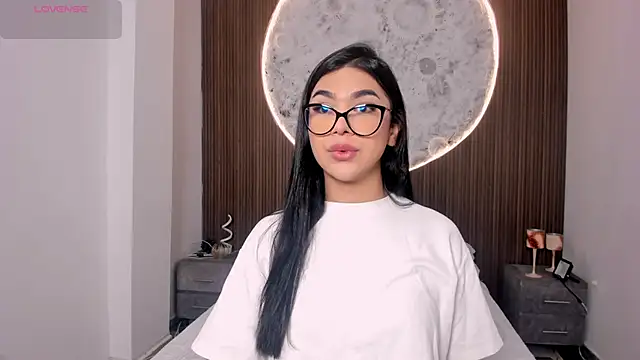 RoseCassie online show from April 10, 2026, 1:27 pm