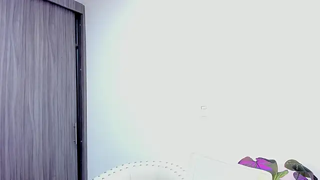 Sara Leblanc online show from February 21, 2025, 1:22 pm