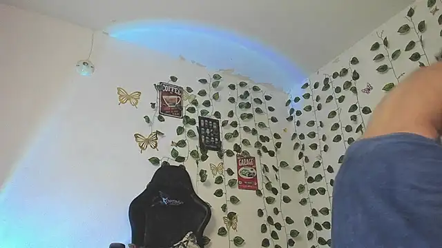 skinny dann online show from February 9, 2025, 2:28 am