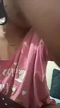 priyadevi17 online show from January 18, 2025, 7:58 pm