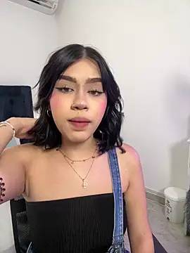 Lily Woodz online show from February 11, 2026, 7:08 pm