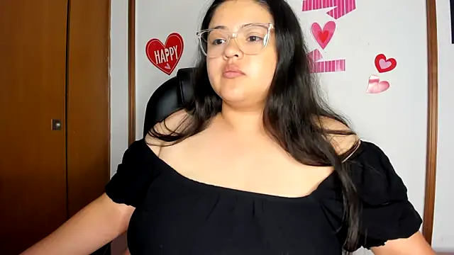 Snapshot of lizzie_c chatting on February 10, 2025, 9:36 pm lizzie c online show from February 10, 2025, 9:36 pm