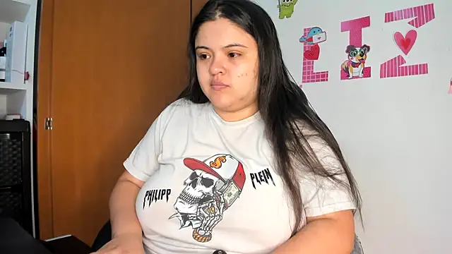 Snapshot of lizzie_c chatting on February 13, 2025, 1:29 am lizzie c online show from February 13, 2025, 1:29 am