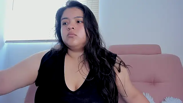 lizzie c online show from October 29, 2025, 2:52 pm