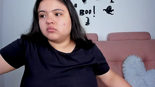 lizzie c online show from November 5, 2025, 5:35 pm