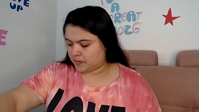 lizzie c online show from January 12, 2026, 6:02 pm