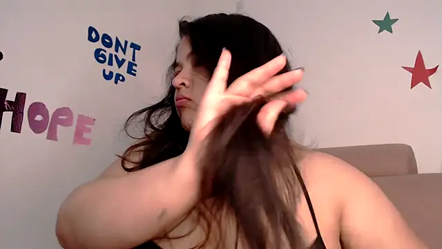 Snapshot of lizzie_c chatting on February 5, 2026, 5:23 am lizzie c online show from February 5, 2026, 5:23 am