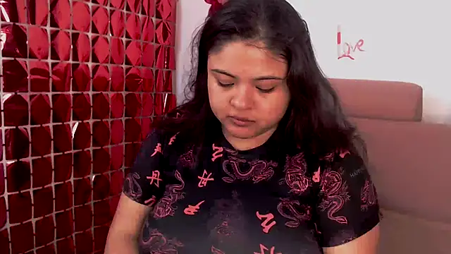 Snapshot of lizzie_c chatting on February 22, 2026, 8:29 pm lizzie c online show from February 22, 2026, 8:29 pm