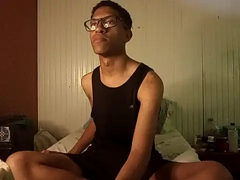 Snapshot of matheusroger chatting on December 1, 2025, 2:05 am matheusroger online show from December 1, 2025, 2:05 am