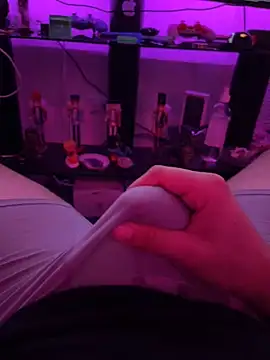 miia-liiam online show from January 16, 2025, 9:51 pm