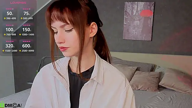 Snapshot of Mollly_Rouge chatting on November 20, 2025, 12:11 am Mollly Rouge online show from November 20, 2025, 12:11 am