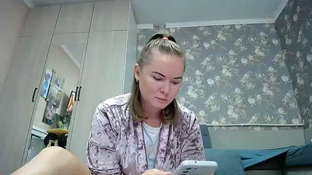 Snapshot of _Miss_Vanilla_ chatting on September 22, 2025, 6:04 am Miss Vanilla online show from September 22, 2025, 6:04 am