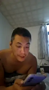 Snapshot of bb770504 chatting on December 24, 2024, 10:49 pm bb770504 online show from December 24, 2024, 10:49 pm