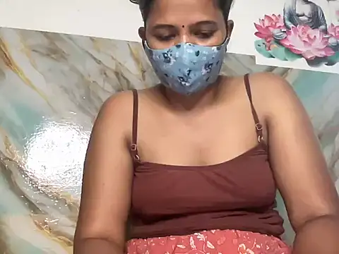 Tamil Sanjana  online show from November 7, 2025, 3:28 am