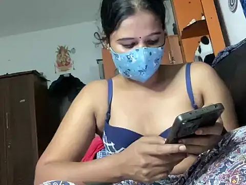 Tamil Sanjana  online show from November 10, 2025, 5:34 pm