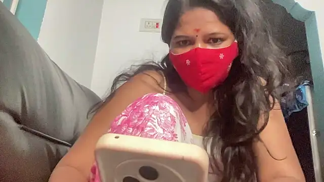 Snapshot of Tamil_Sanjana_ chatting on January 18, 2026, 7:50 pm Tamil Sanjana online show from January 18, 2026, 7:50 pm