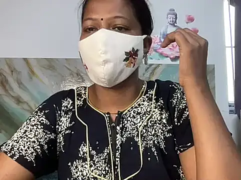 Tamil Sanjana  online show from May 13, 2026, 1:14 am