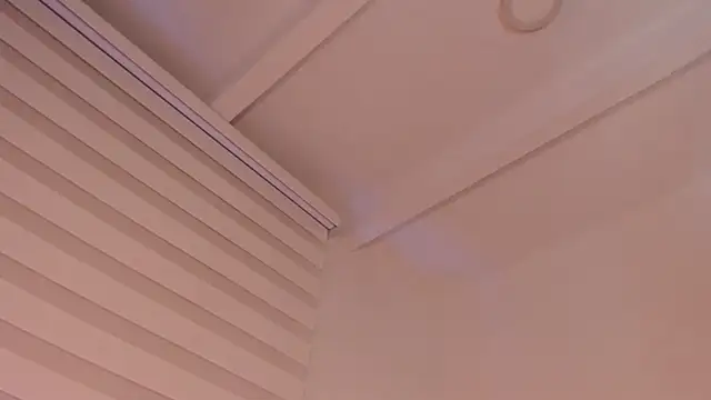 Alissonroses online show from April 25, 2026, 12:24 am