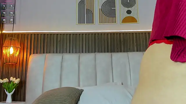 PerlaPreciosa online show from April 19, 2026, 4:01 am