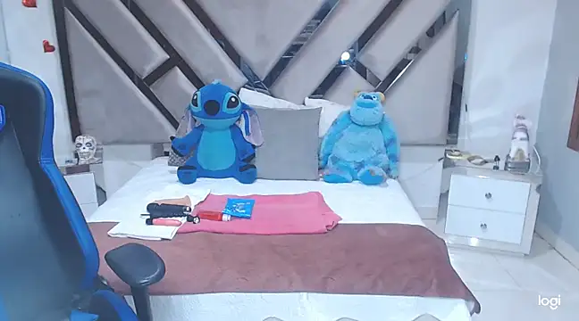 natalia5560 online show from February 11, 2025, 1:41 pm