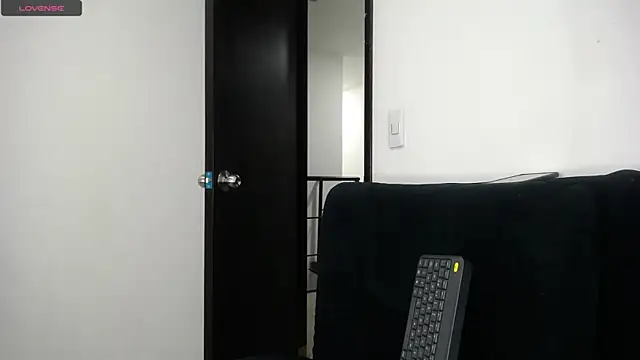 Snapshot of AbrilSonne chatting on September 11, 2025, 12:22 am AbrilSonne online show from September 11, 2025, 12:22 am