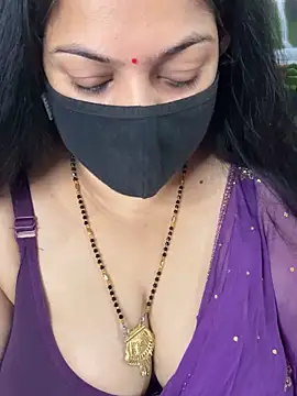 FlatVincy4 online show from October 19, 2025, 4:46 am