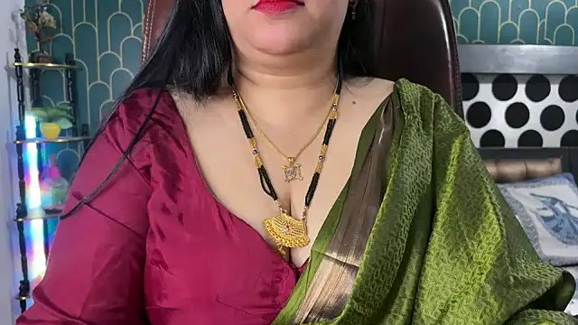 FlatVincy4 online show from February 9, 2026, 6:06 am