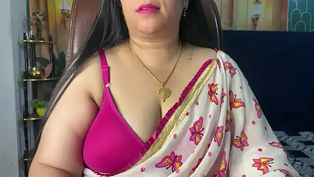 Snapshot of FlatVincy4 chatting on April 23, 2026, 3:25 pm FlatVincy4 online show from April 23, 2026, 3:25 pm