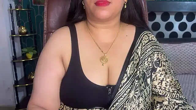 Snapshot of FlatVincy4 chatting on May 21, 2026, 10:55 am FlatVincy4 online show from May 21, 2026, 10:55 am