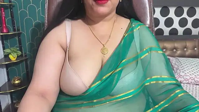 Snapshot of FlatVincy4 chatting on May 26, 2026, 7:26 am FlatVincy4 online show from May 26, 2026, 7:26 am