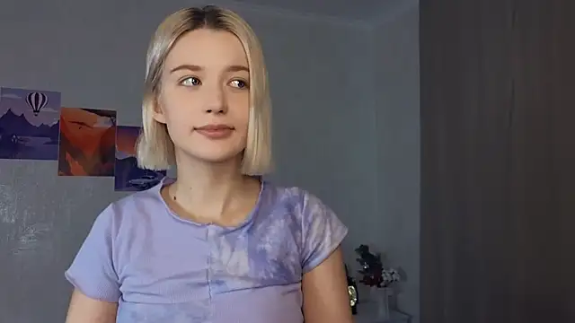 LucyLure online show from December 21, 2024, 9:12 am