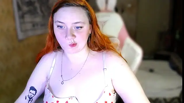 Bitchy Lily online show from November 6, 2025, 4:30 pm