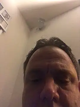 DauerAkt8069 online show from December 25, 2024, 1:53 am