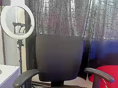 Snapshot of Julieta_love_1 chatting on February 26, 2025, 3:08 pm Julieta love 1 online show from February 26, 2025, 3:08 pm