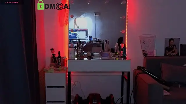 MoranaMissGod online show from November 18, 2025, 11:37 pm