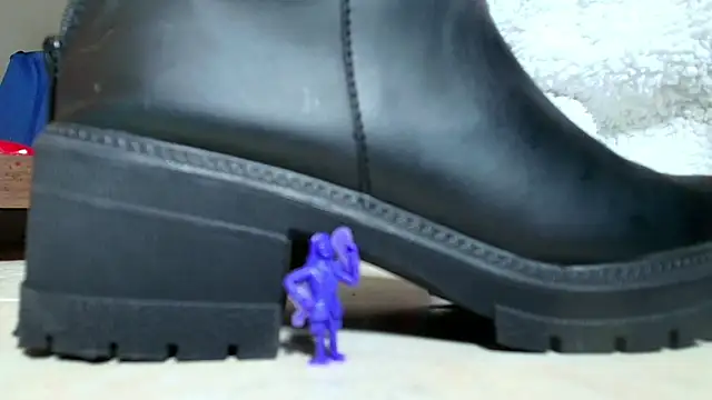 Snapshot of marisol1977hot chatting on November 13, 2025, 2:54 am marisol1977hot online show from November 13, 2025, 2:54 am