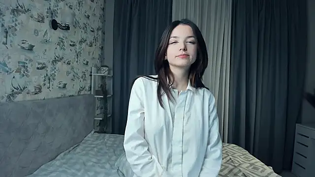 Snapshot of LilianGrindle chatting on January 10, 2025, 12:06 am LilianGrindle online show from January 10, 2025, 12:06 am
